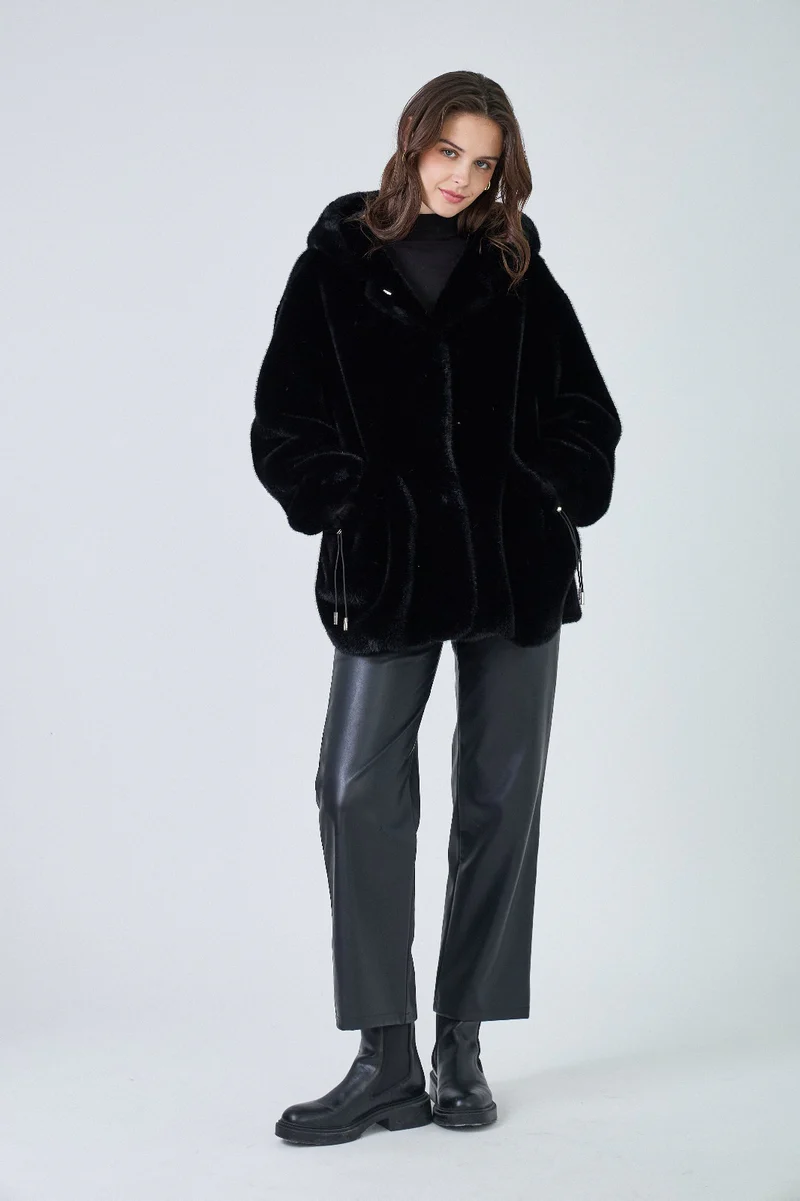 faux-fur-coat-black-selena-foto-3