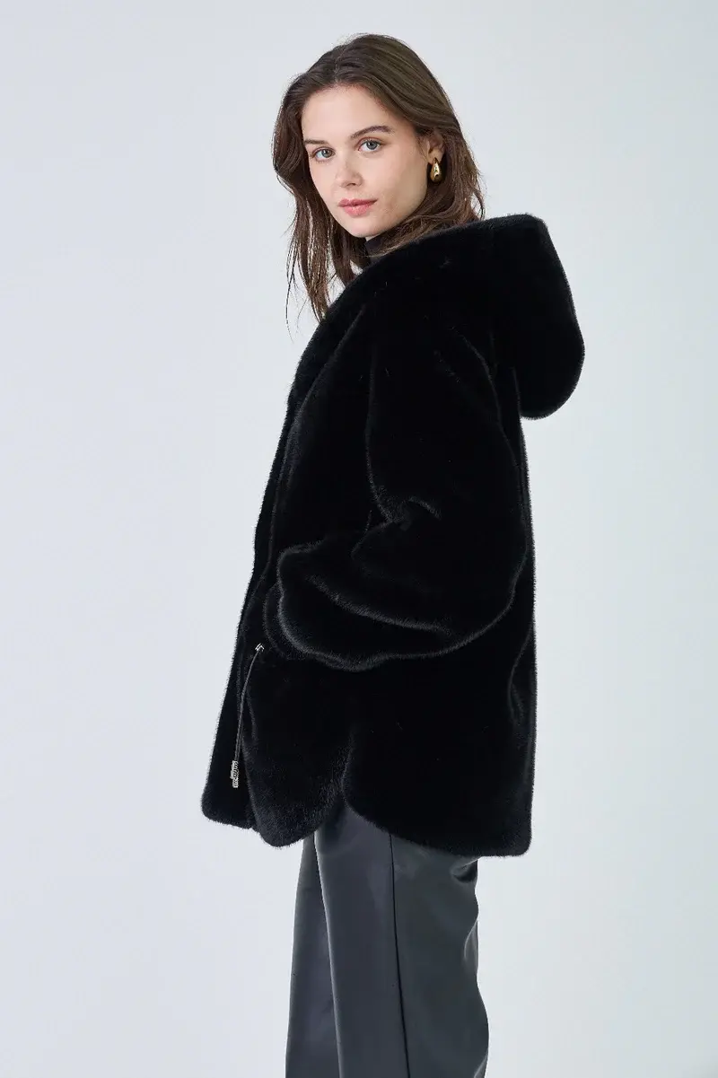 faux-fur-coat-black-selena-foto-4