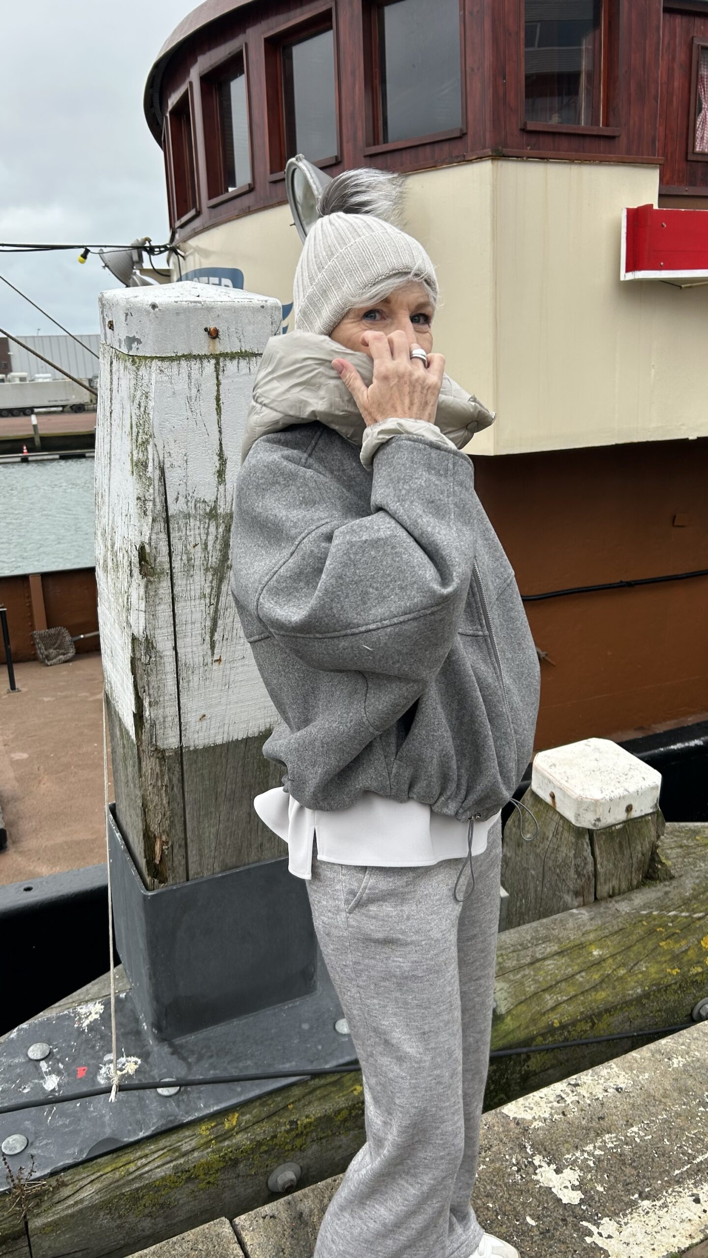 Bomber jacket met capuchon grey